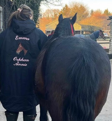 All-seasons overcoat - Stock embroidery